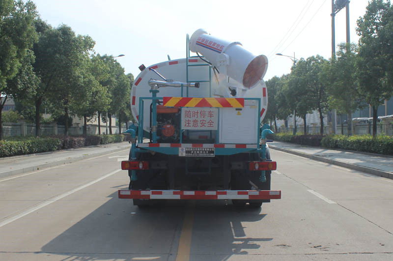 天錦霧炮車